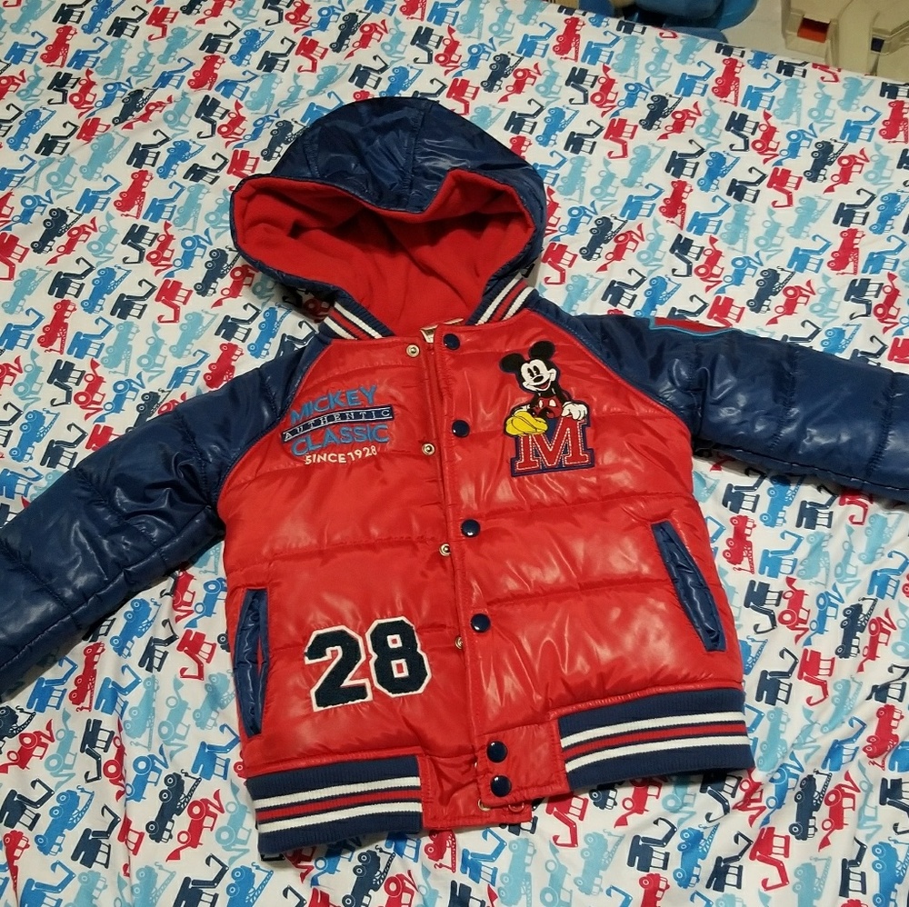 Mickey Mouse Puffer NWOT